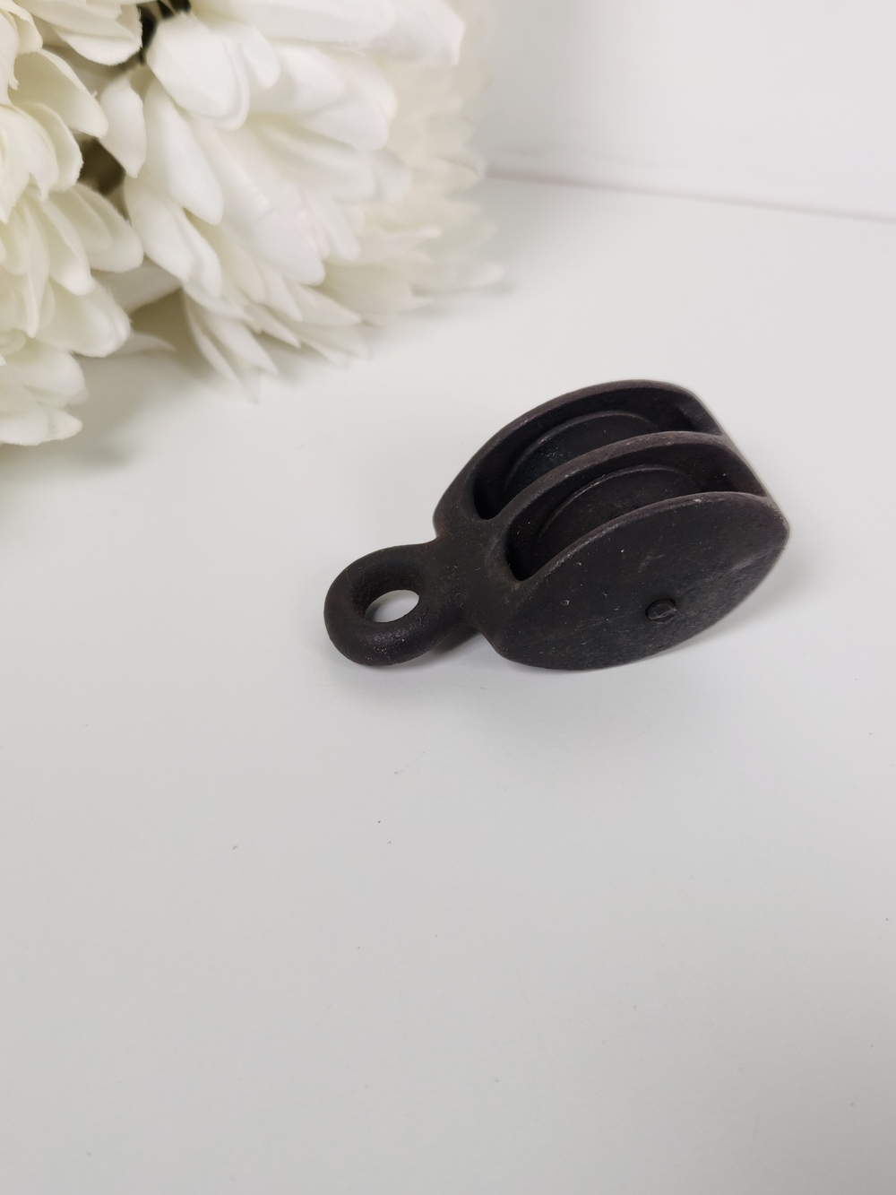 Vintage Miniture Metal Tackle Double Pulley | Primitive Farmhouse, Rustic